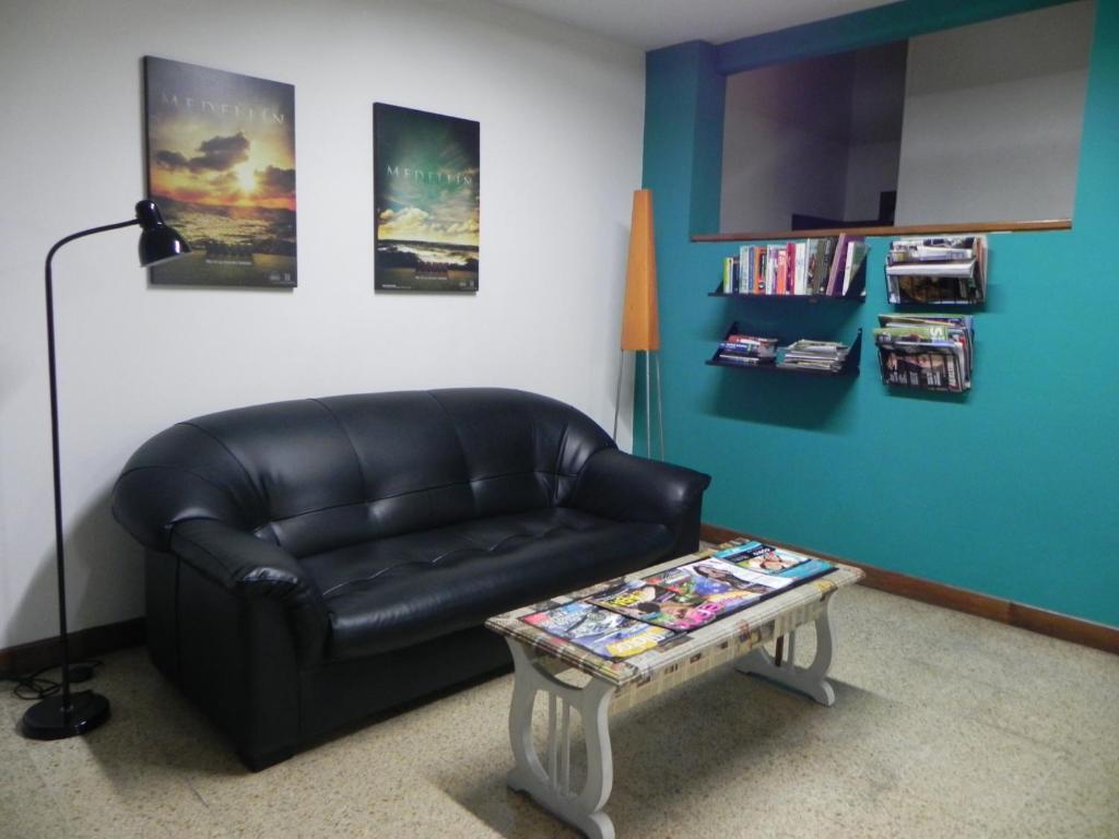 Hostal Tamarindo Itagüí Екстериор снимка